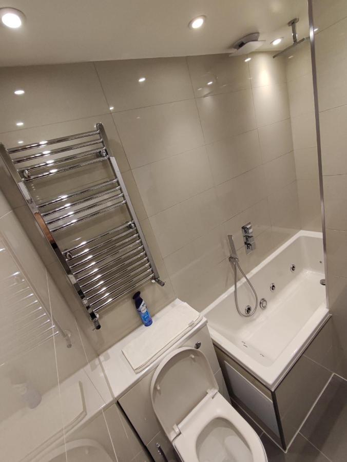 Modern 2 Bedroom Flat With Private Outdoor Terrace Londres Exterior foto